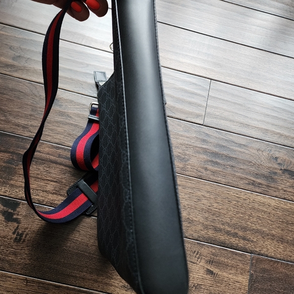 Authentic Gucci GG messenger bag - Picture 6 of 12